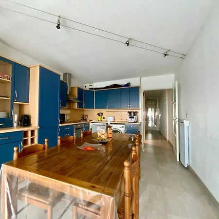 The Sea Front-t3 Facing The Seacanal With Air Conditioning *
