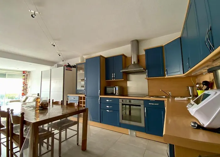 The Sea Front-t3 Facing The Seacanal With Air Conditioning *